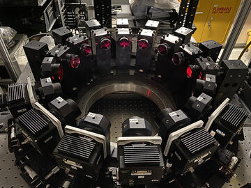 Side view of optical tomography system