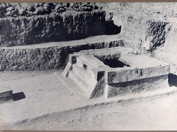 Noguera's picture of Altar of the Carved Skulls Noguera's picture of Altar of the Carved Skulls