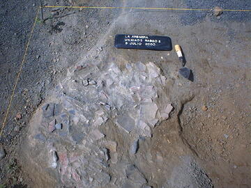 Artifact concentration on floor Artifact concentration on floor