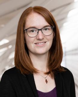 Alexandra Wall headshot