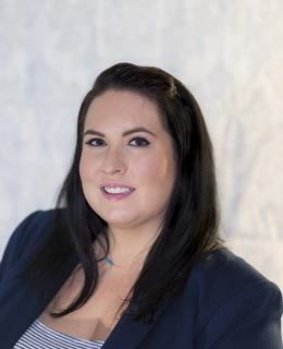 Stacey Brown headshot