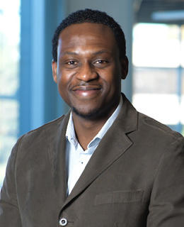Tunde Ogunfowora