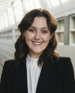 Headshot of Julianna Svishchuk