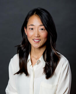 Dr. Lea Harper