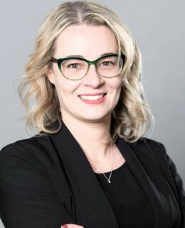 Photo of Nicole McMahon