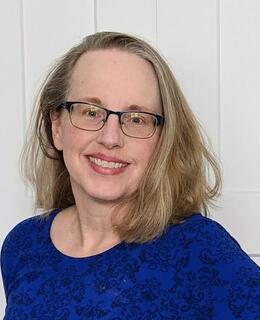 Head shot of Astrid Eckstein