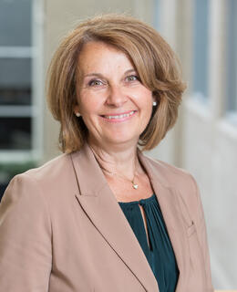 Svetlana Farkas-Cubra