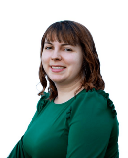 Picture of Karlee - a woman with long dark hair and bangs.