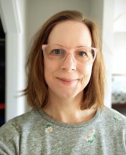 Rebecca Haines-Saah photo