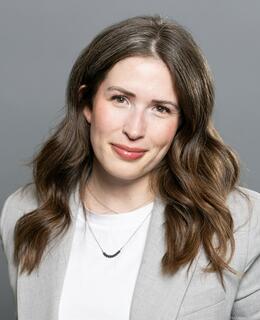 Headshot of Hana Curties. 