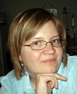 Julie Babione's head shot