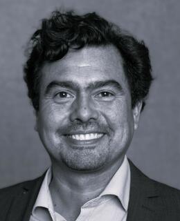 Alberto Bezama