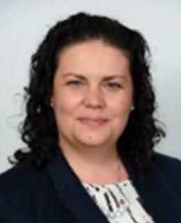 Dr. Jennifer Unrau